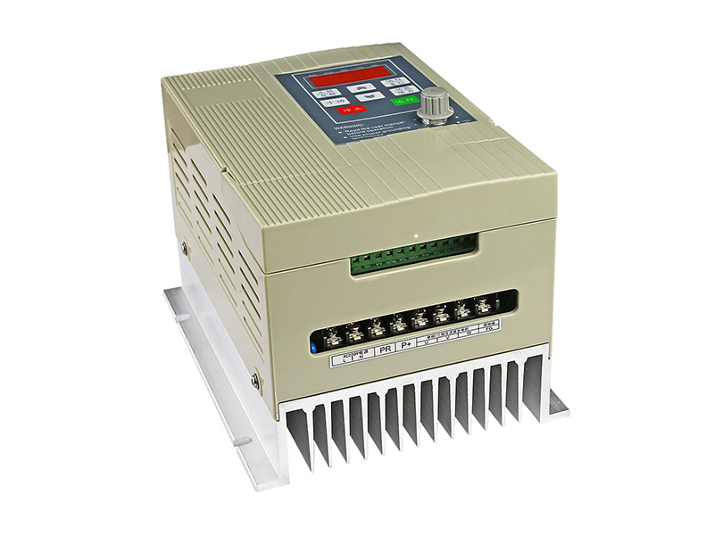 3000H雕刻機變頻器，雕刻機主軸變頻器，變頻器生產(chǎn)廠家，變頻器價格