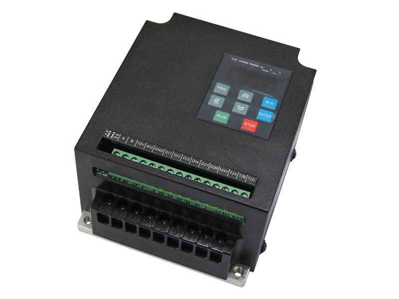 DFL500D通用變頻器，小體變頻器，變頻調(diào)速器，變頻器生產(chǎn)廠家